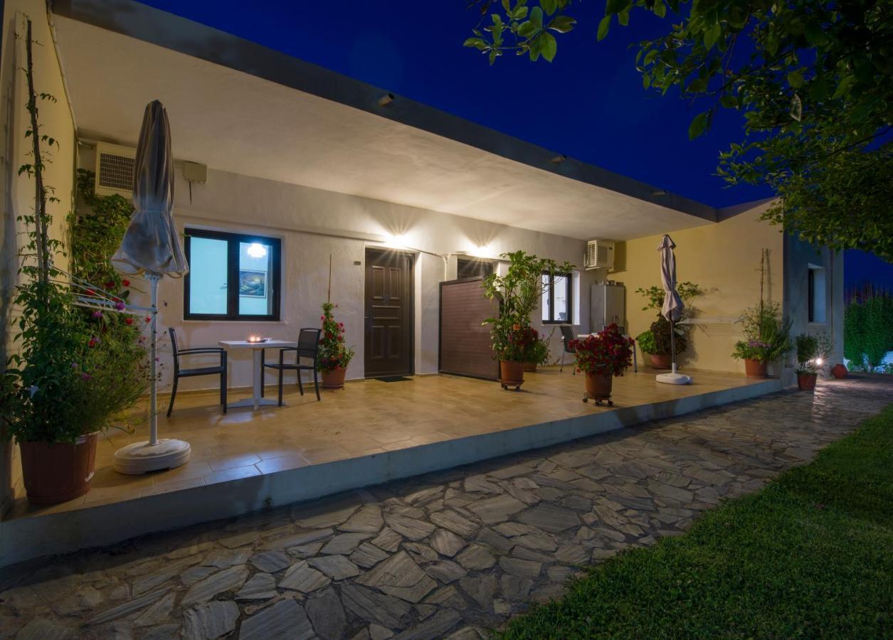 Studios Kydonia Gerani  Exterior foto